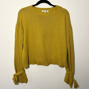 She + Sky Bow Cuff Crewneck Sweater in Gold - Women’s Small